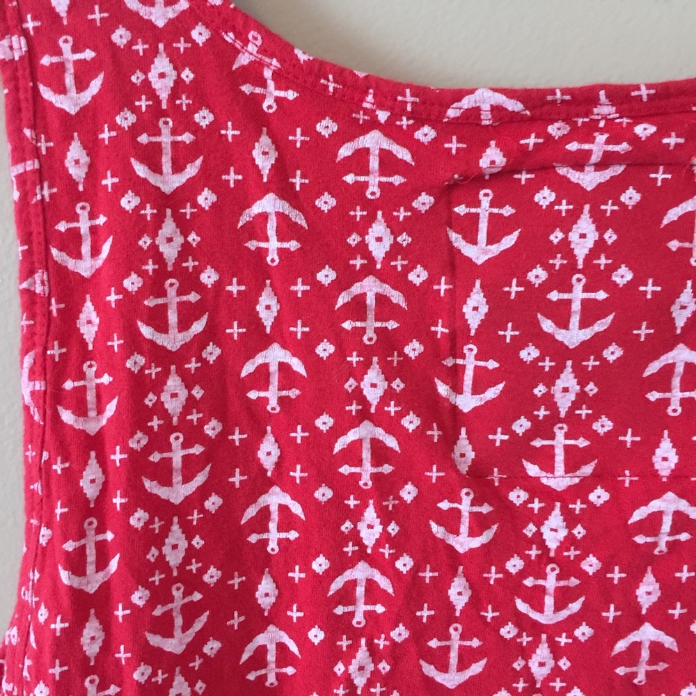 Broken threads tank top size large - Picture 3 of 5